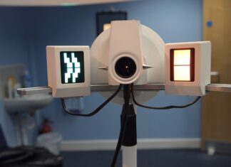 Czy jak się ma astygmatyzm to trzeba nosić okulary?